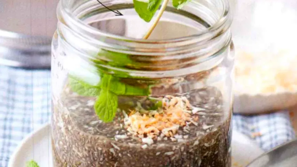 Ananas-Kokos-Chiapudding