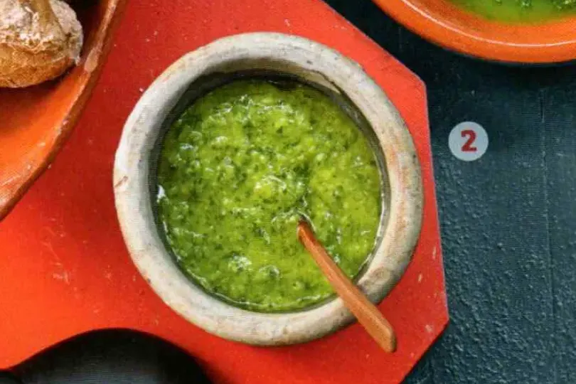 Mojo verde (grüne Knoblauchsauce)